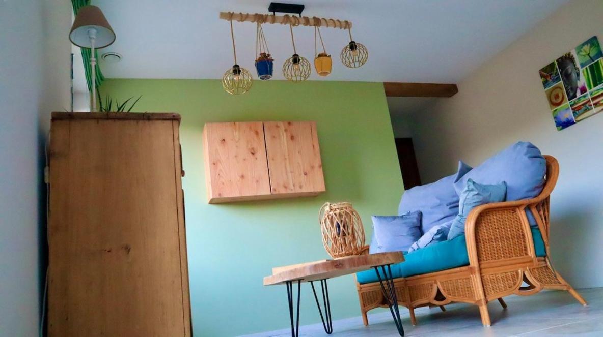 Apartament Le Harini Manhay Zewnętrze zdjęcie